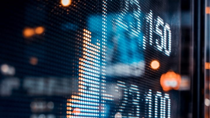 NXP Semiconductors Reports First Quarter 2025 Results, Announces Management Transition  Image